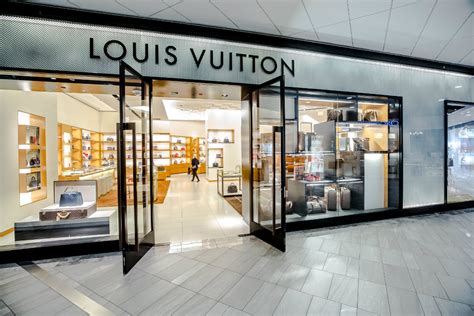 louis vuitton copley mall boston|louis vuitton copley boston.